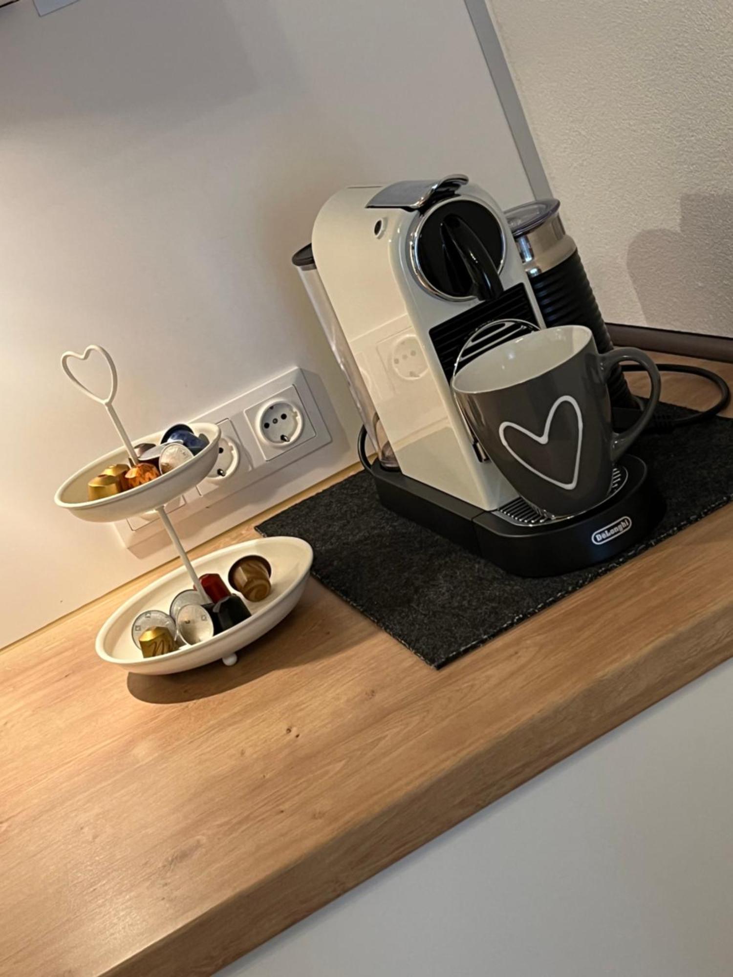 Schoene Ferienwohnung 2,5 Zimmer In Stadtnaehe Mit Eigenem Hofgarten Balingen Extérieur photo